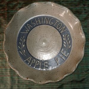 Greenwell Ceramics Stoneware Pie Plate
